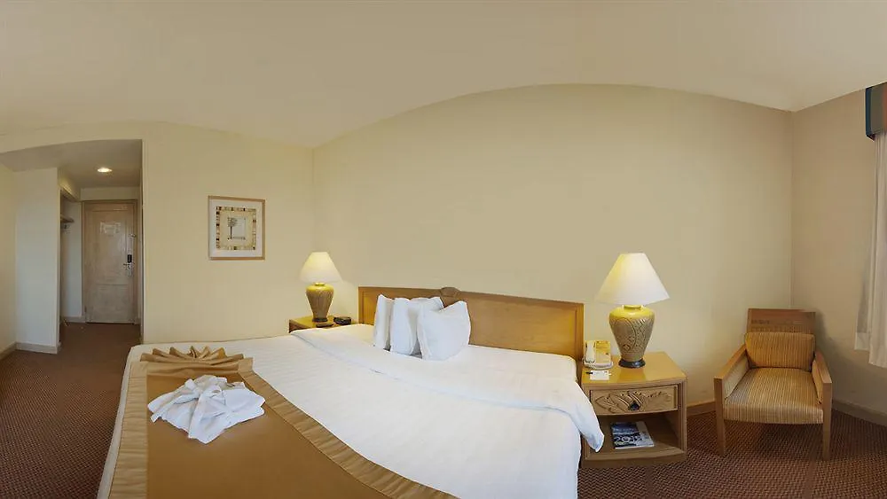 Four Points By Sheraton Santo Domingo 4*,